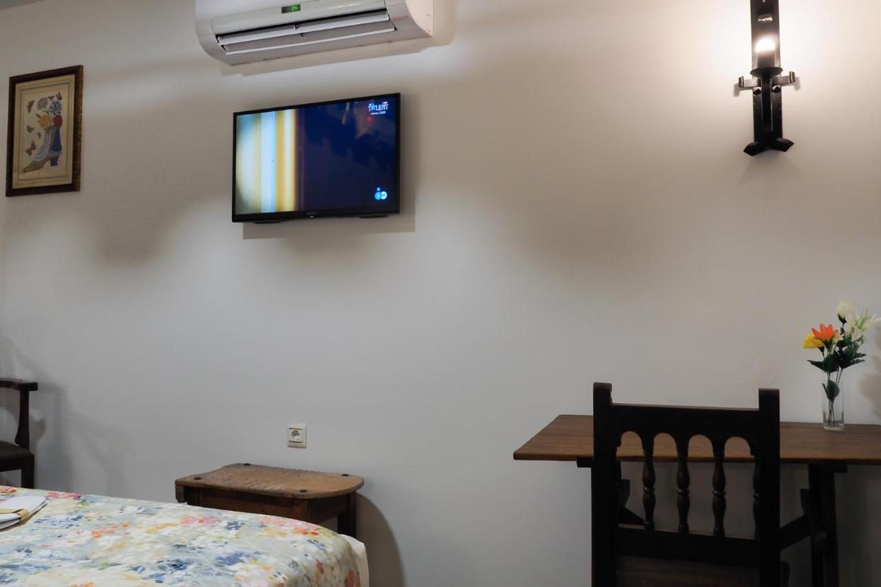 Posada Y Apartamentos Trebuesto De Guriezo Buitenkant foto