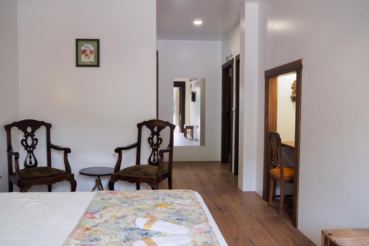 Posada Y Apartamentos Trebuesto De Guriezo Buitenkant foto