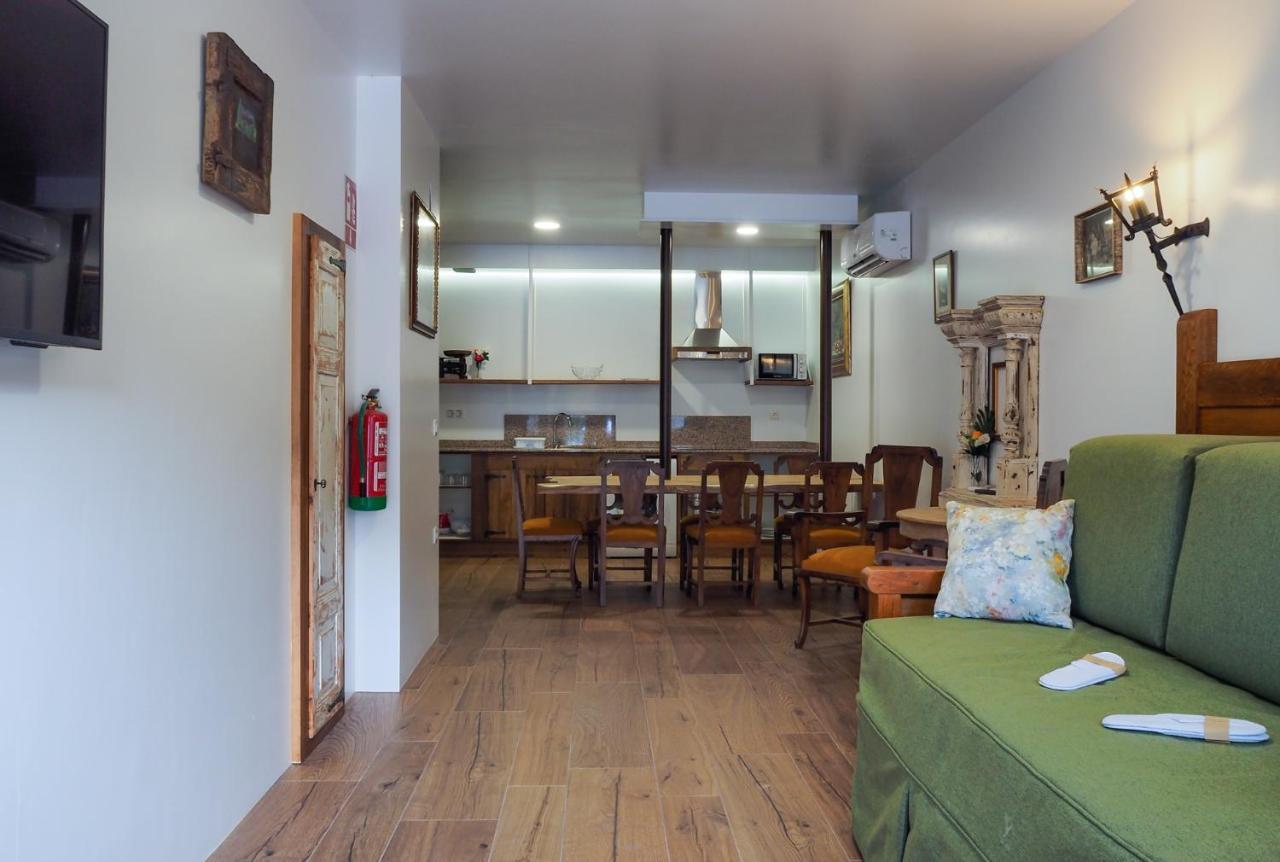 Posada Y Apartamentos Trebuesto De Guriezo Buitenkant foto