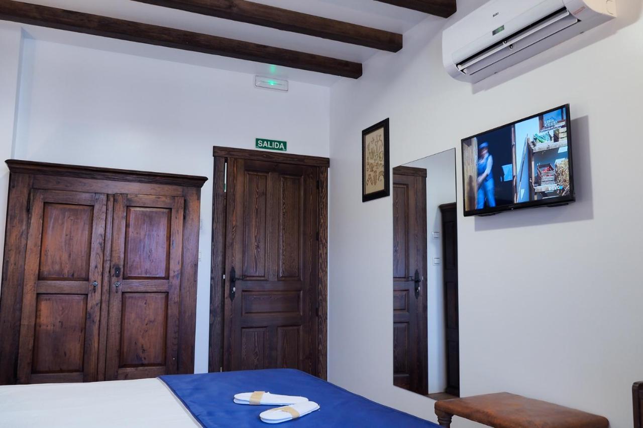 Posada Y Apartamentos Trebuesto De Guriezo Buitenkant foto