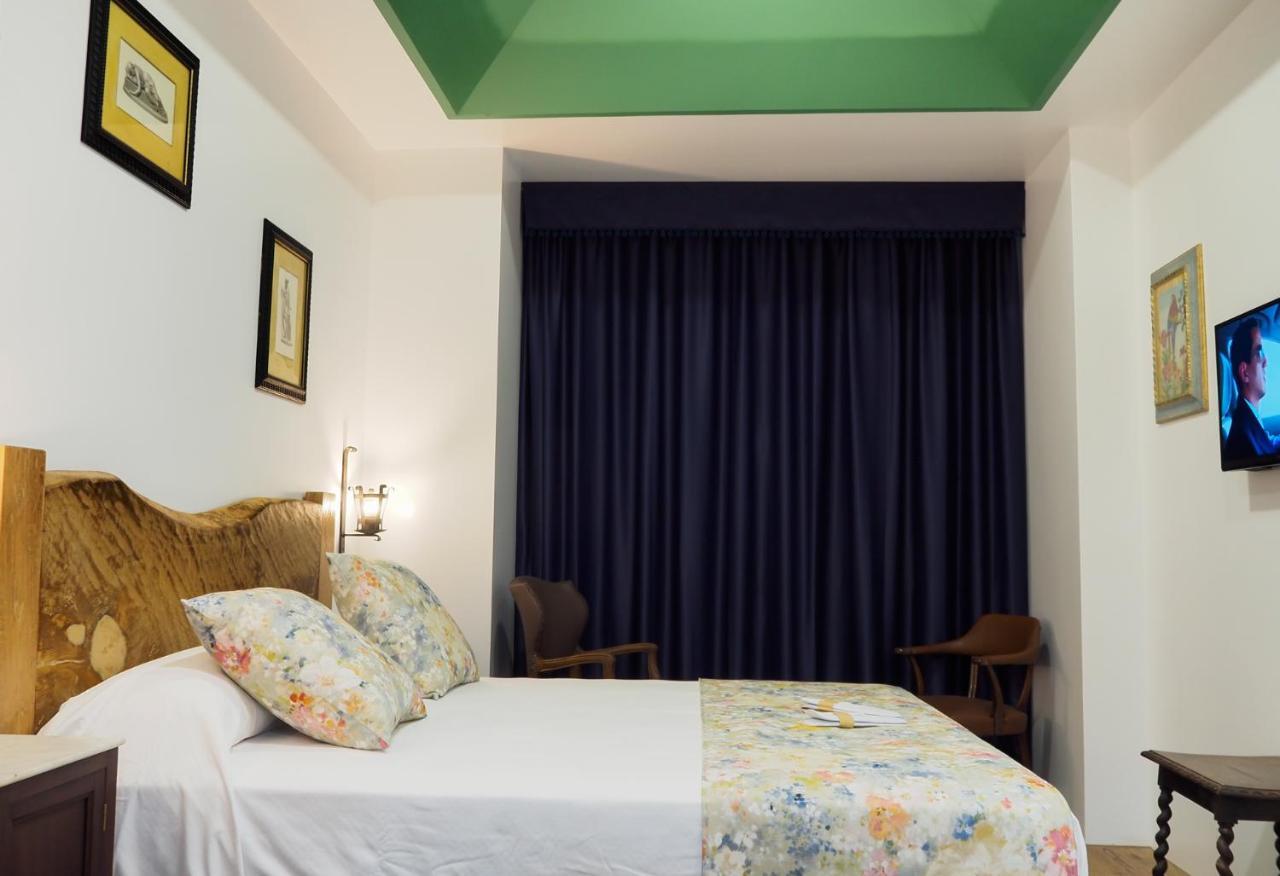 Posada Y Apartamentos Trebuesto De Guriezo Buitenkant foto