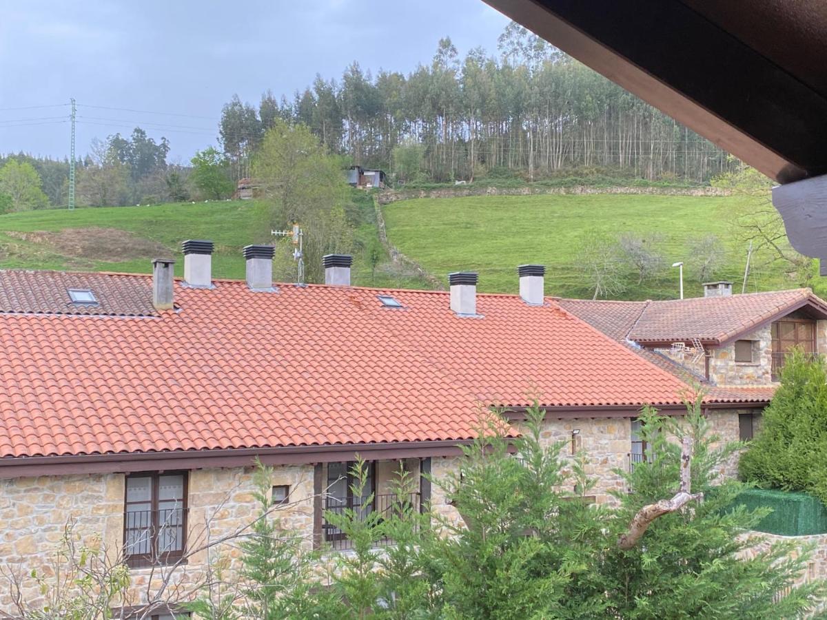 Posada Y Apartamentos Trebuesto De Guriezo Buitenkant foto