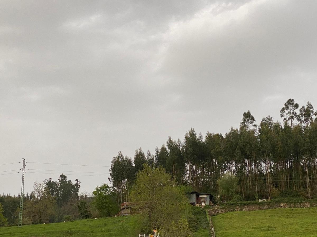 Posada Y Apartamentos Trebuesto De Guriezo Buitenkant foto